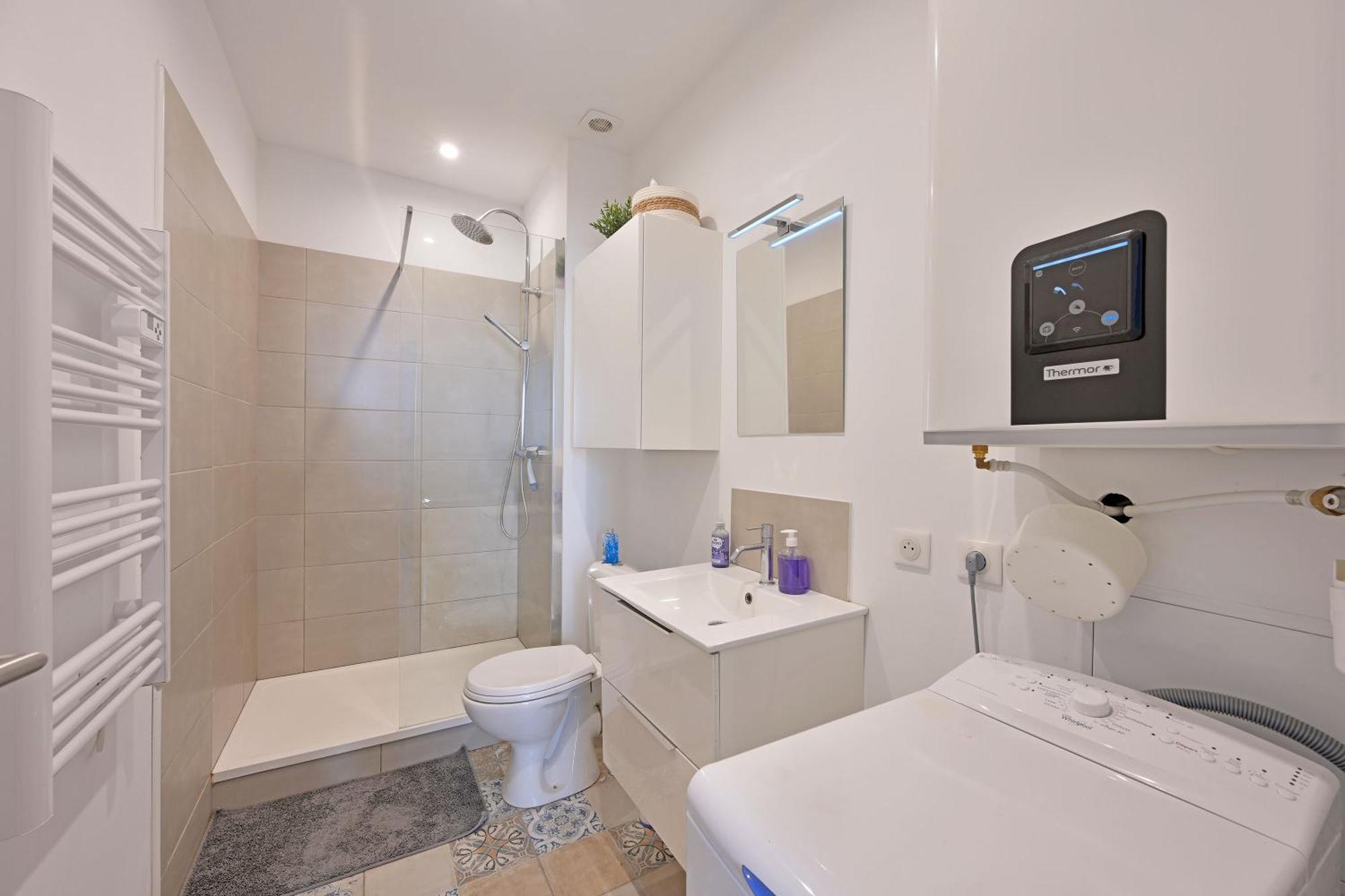 Studio Arthur - Proche Theatres Et Place Des Corps Saints - Wifi Avignon Luaran gambar